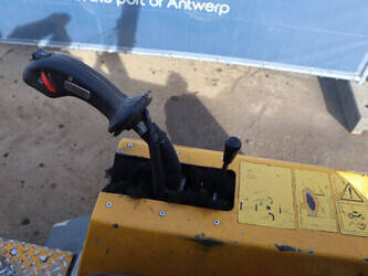 2005-giant-v451t-1445563-46772566