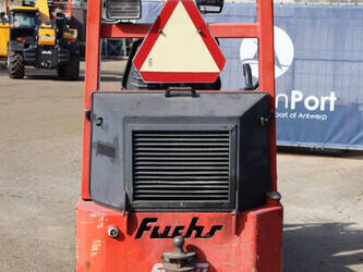 2002-fuchs-f950h-46772582