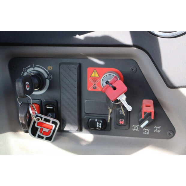 2023 ديتشي 296 AGRI PLUS 42.7 VS EVO2-46772679