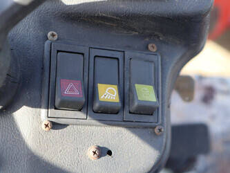 2000-weidemann-3110-1445567-46772721