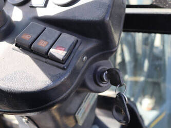 2006-giant-v6001t-cab-46772779