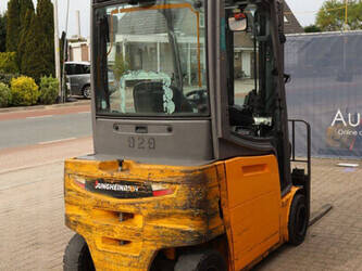 2019-jungheinrich-efg-320-1445572-46772801