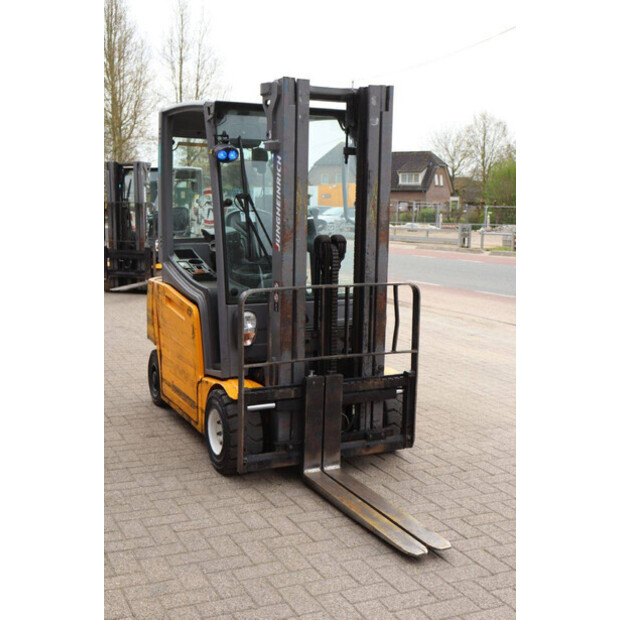 2019 جنجهينريتش EFG 320-46772836