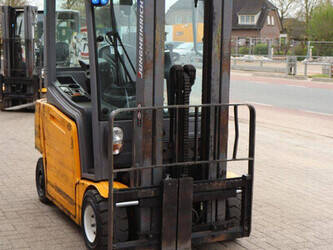 2019-jungheinrich-efg-320-1445573-46772836