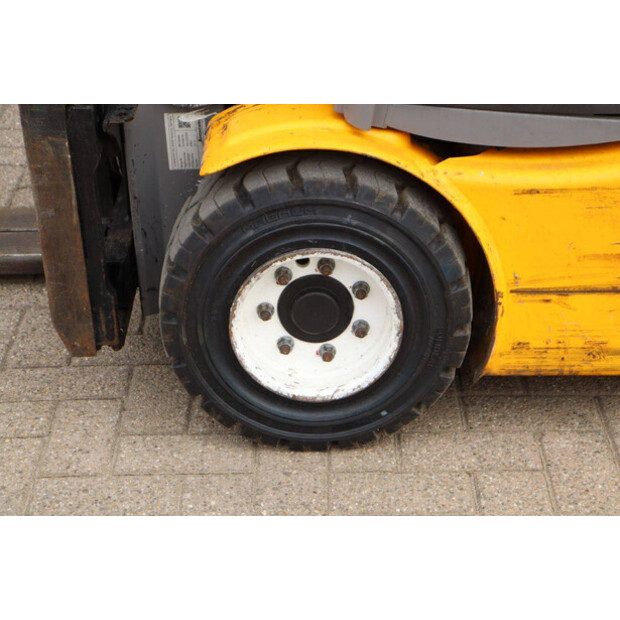 2019 جنجهينريتش EFG 320-46772842