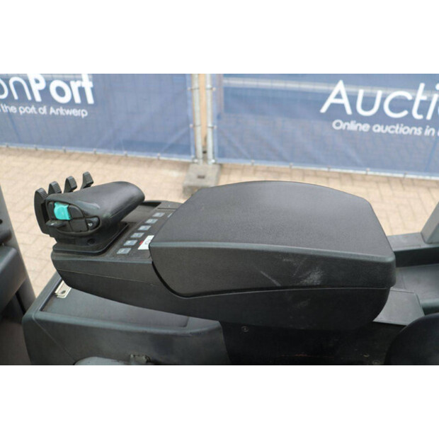 2019 جنجهينريتش EFG 320-46772853