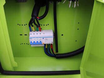 2025-compal-power-vg-r30-1445574-46772879