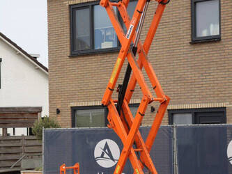 2013-genie-gs-4047-1445580-46773070