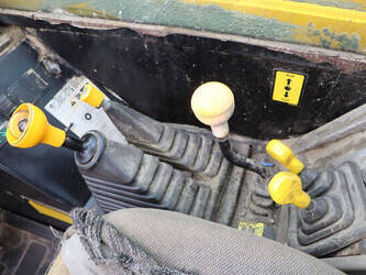 2003-jcb-533-105-1445593-46773435