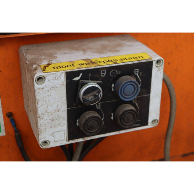 1997 AT 14MNDLW 6-46773558