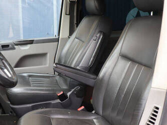 2011-volkswagen-transporter-t5-1445602-46773710