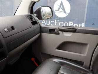 2011-volkswagen-transporter-t5-1445602-46773721