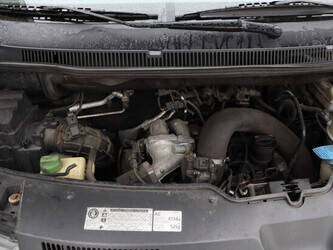 2011-volkswagen-transporter-t5-1445602-46773727