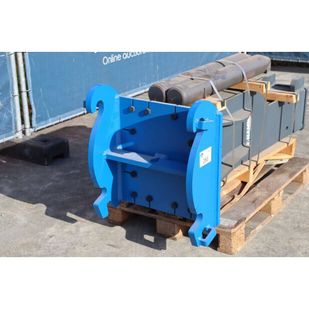 2020 هامر HM 1302-46773756