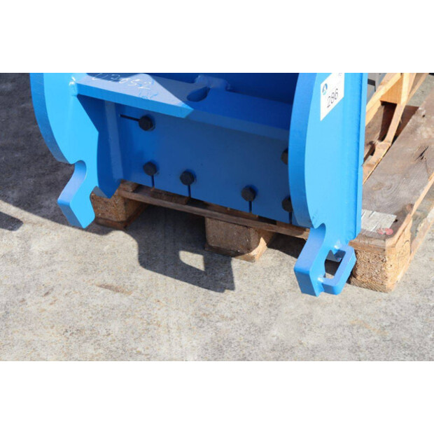 2020 هامر HM 1302-46773758