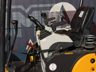 2021-kato-19-vxt-46773904