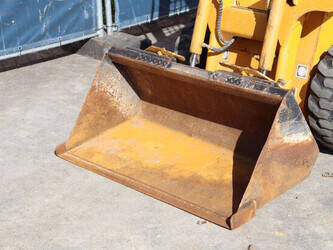 2020-kato-as-12-46773985