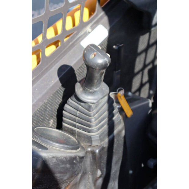 2020 كاتو AS 12-46774000