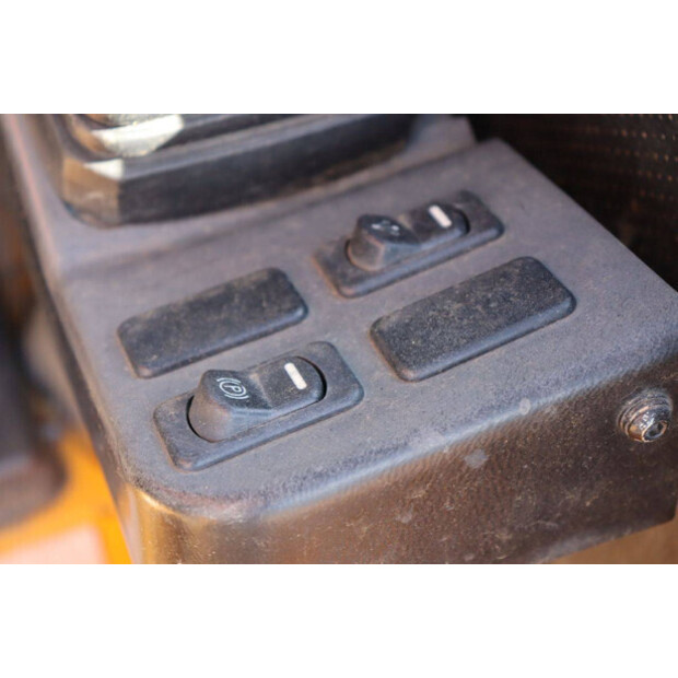 2020 كاتو AS 12-46774002