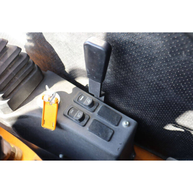 2020 كاتو AS 12-46774005