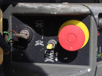 2012-jlg-1930es-1445612-46774057