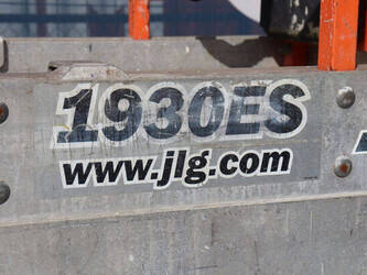 2012-jlg-1930es-1445612-46774063