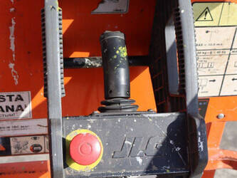 2012-jlg-1930es-1445612-46774071