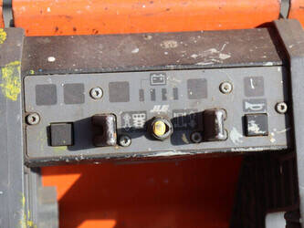 2012-jlg-1930es-1445612-46774072