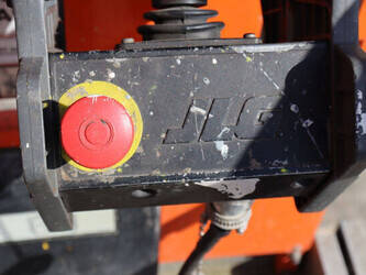 2012-jlg-1930es-1445612-46774074