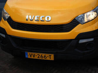 2016-iveco-daily-40c17-1445617-46774207