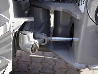 2011-atlas-super-65-1445619-46774281