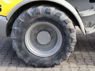 2011-atlas-super-65-1445619-46774286