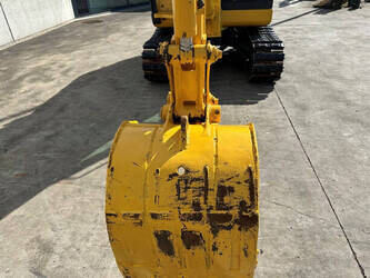 2016-komatsu-pc-7-46774328