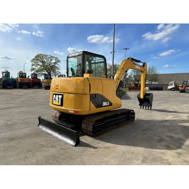 2013 كاتربيلر 305.5-46774364