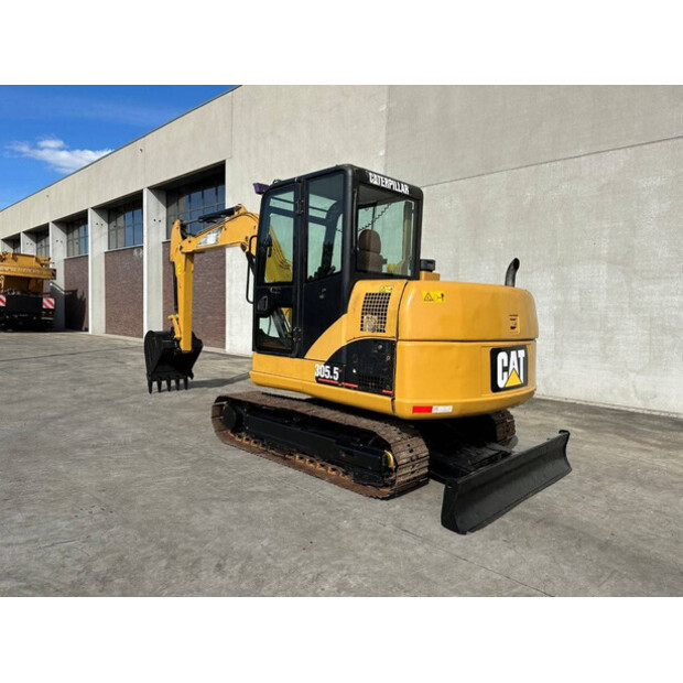 2013 كاتربيلر 305.5-46774366