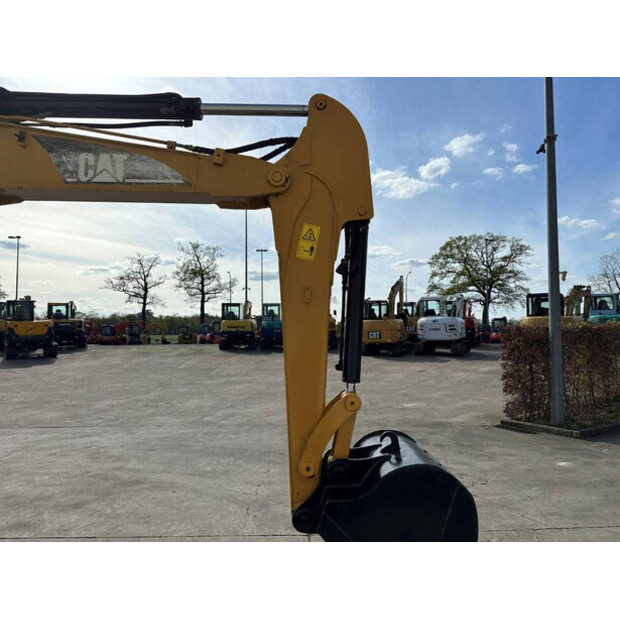 2013 كاتربيلر 305.5-46774372