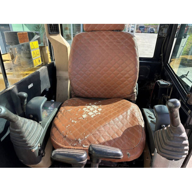 2013 كاتربيلر 305.5-46774401