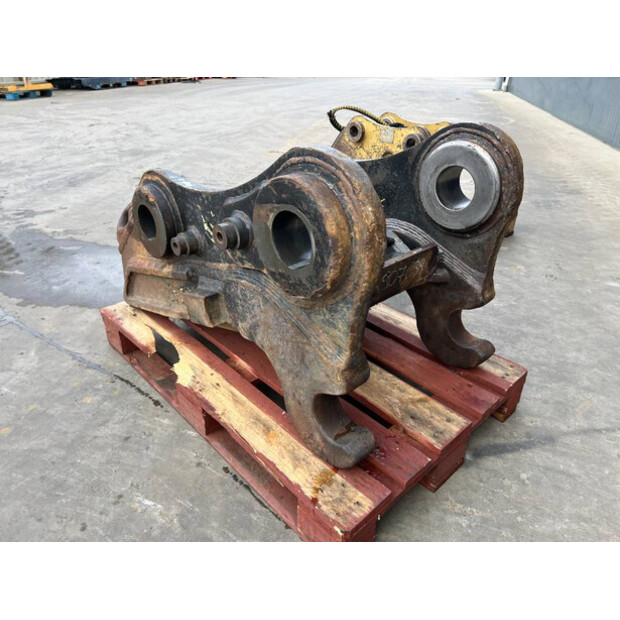 2016 Caterpillar 349E-46776227