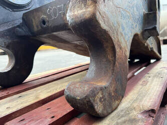 2016-caterpillar-349e-1445745-46776233