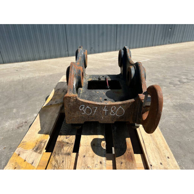 2017 OilQuick OQ65-46776365