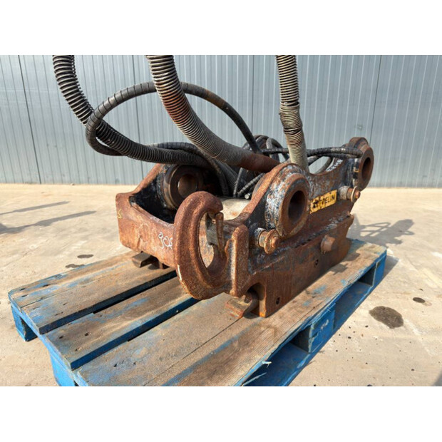 2018 OilQuick OQ70/55-46776417