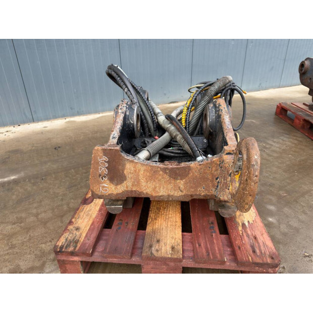 2010 OilQuick OQ80-46776437