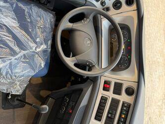 2026-mercedes-benz-mcv-400-46777725