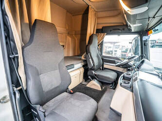 2018-man-tgs-18-460-1445924-46780295