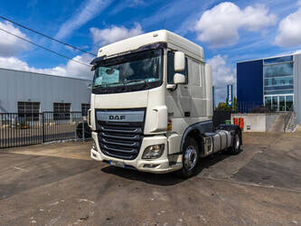 صورة ل رؤوس شاحنات 2017 داف XF 460 FT