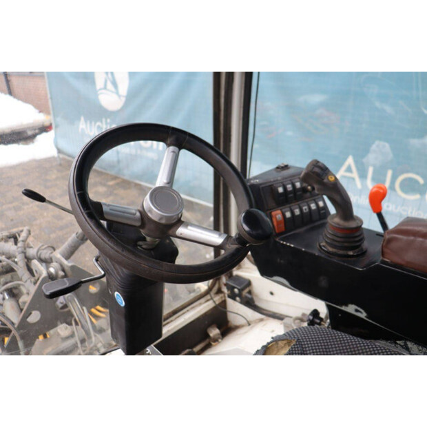 2016 Conver C4-46782863