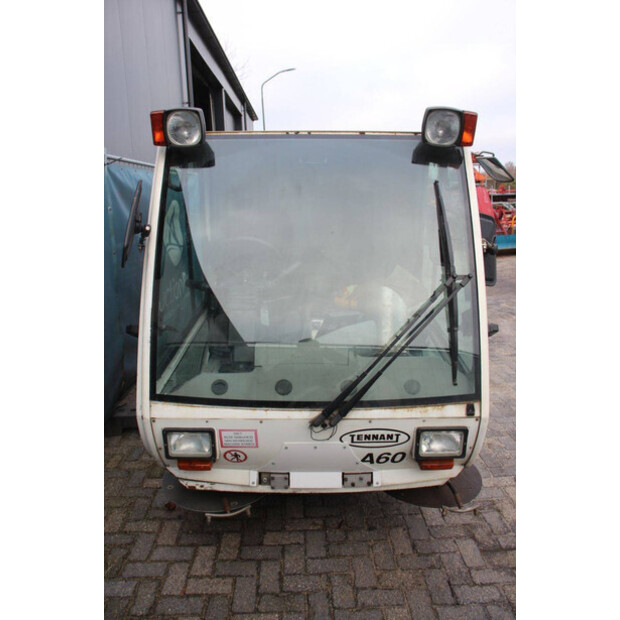 2007 HMF 214-46782906