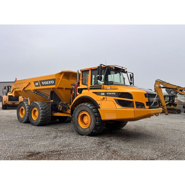 2022 فولفو A30G-46784989