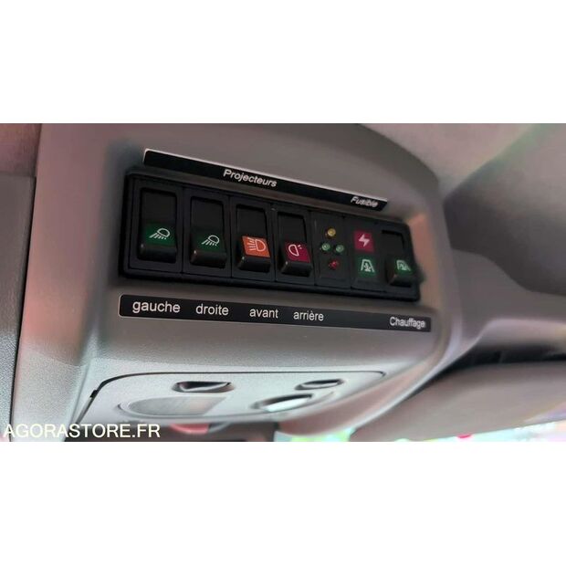 2012 رينو Master-46786534