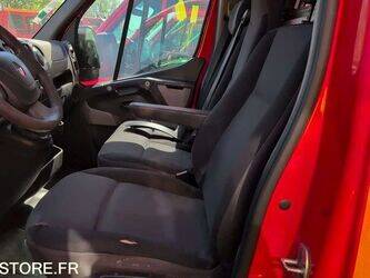 2012-renault-master-1446146-46786535